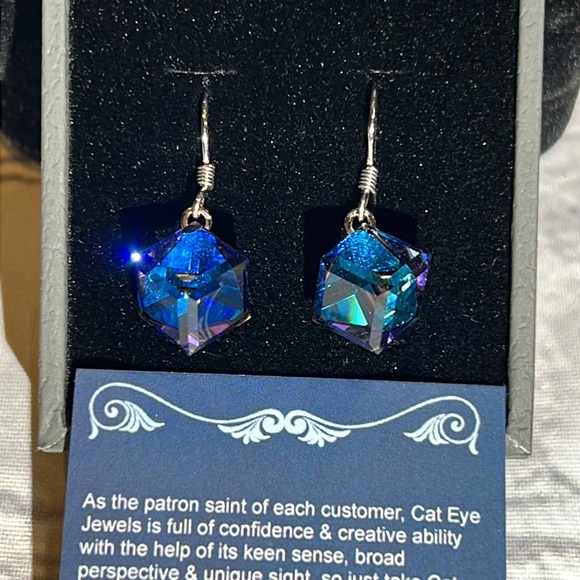 🆕Blue Swarovski Crystal Earrings by Cat Eye Jewels - Picture 3 of 16